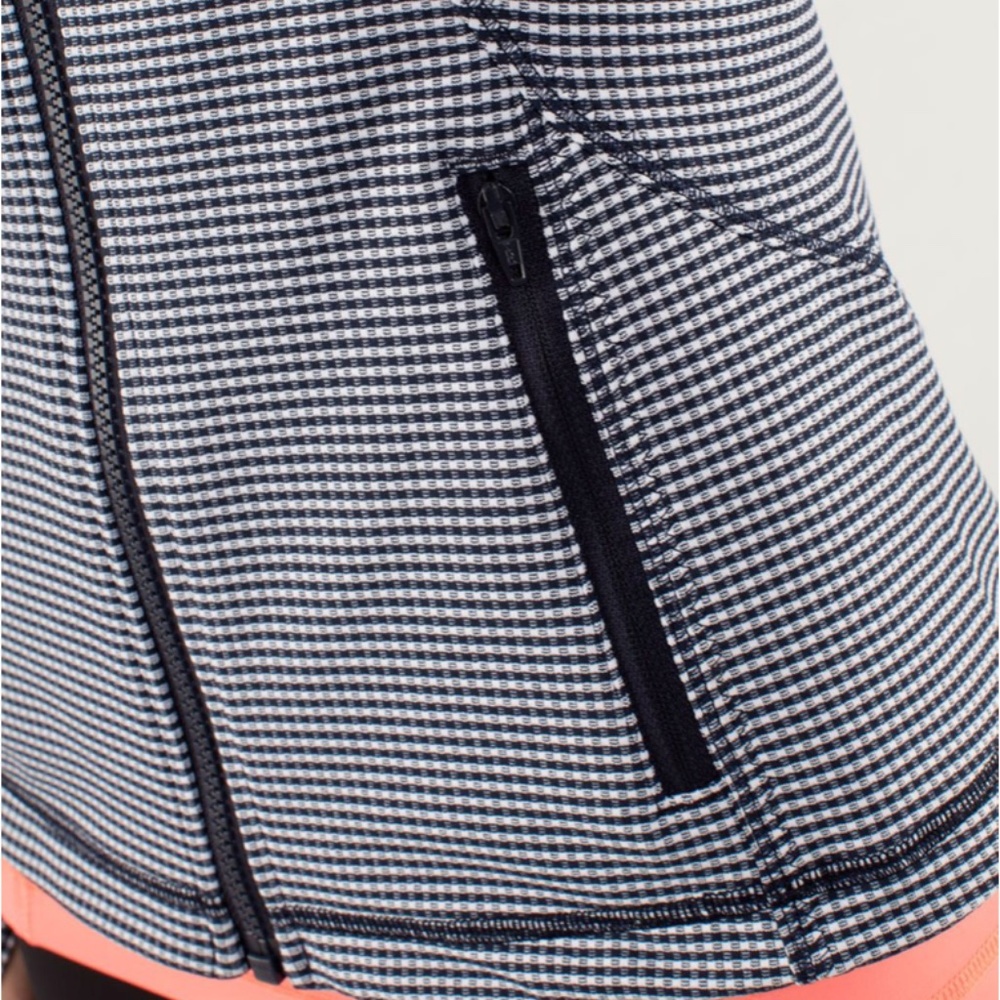 Lululemon Forme Jacket - Picture 7 of 12